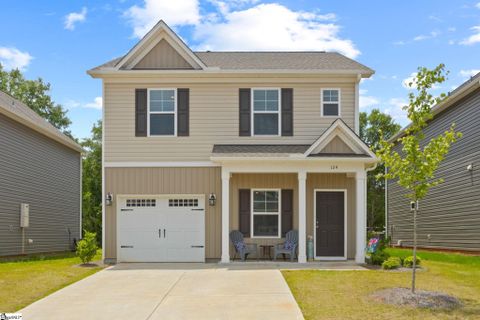124 Brown Circle active home in Brownstone Park, Easley, SC