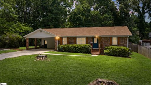 208 Pinewood Drive active home in Pinewood Estate, Taylors, SC
