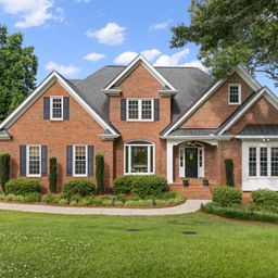 38 Devonhall Way