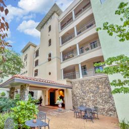 1209 E Washington Street Unit 101
