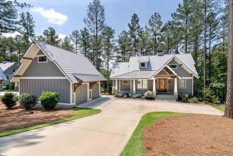 113 Settlement Village Drive active home in The Reserve At Lake Keowee, Sunset, SC