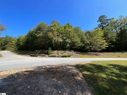 650 Highridge Parkway active home in The Cliffs At Mountain Park, Marietta, SC