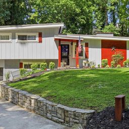 116 Lakeshore Drive