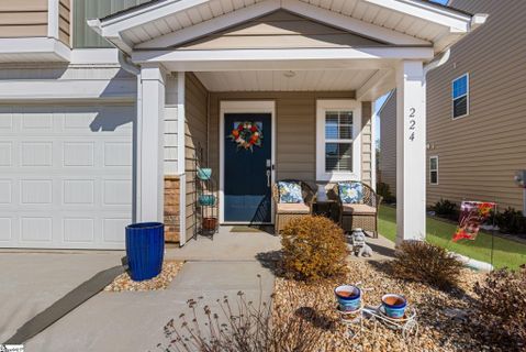 224 Anna Gray Circle active home in North View, Easley, SC