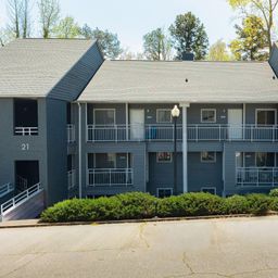 2101 Northlake Drive