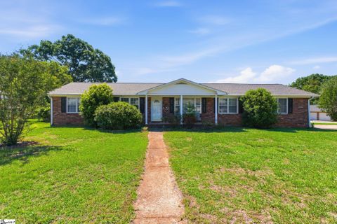 Homes in Mountain Shadow, Greenville
