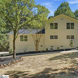 8 Overlook Court
