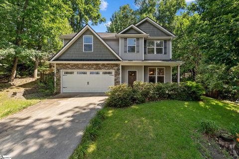 21 Julesking Court pending home in Half Mile Lake, Greenville, SC
