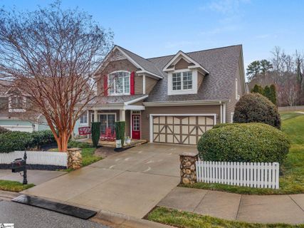 300 Farmers Market Street active home in Stillwaters Of Lake Robinson, Taylors, SC