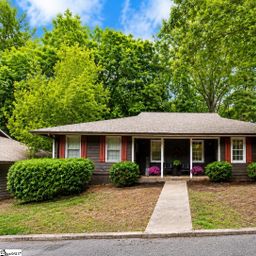 26 Oakwood Drive