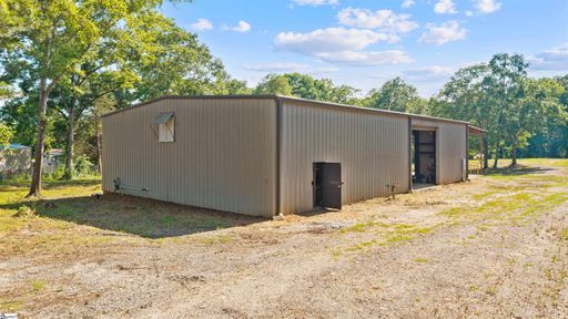 533 Crest Drive