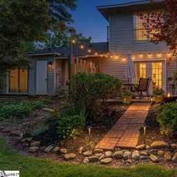 10 Bear Grass Court