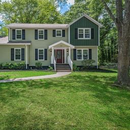 113 Lexington Court