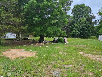 303 Dillon Drive active home in Blossom Meadows, Clinton, SC