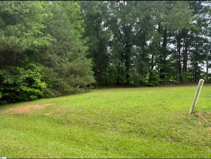 415 Dillon Drive active home in Blossom Meadows, Clinton, SC