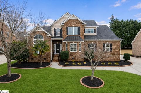 207 Traymore Way active home in Riverwood Farm, Greer, SC