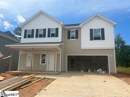 174 Gumwood Circle active home in Creekside Estates, Gaffney, SC