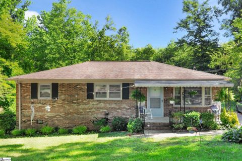 16 Theodore Circle
