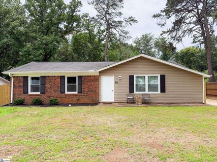 204 Idlewild Avenue active home in Idlewild, Greenville, SC
