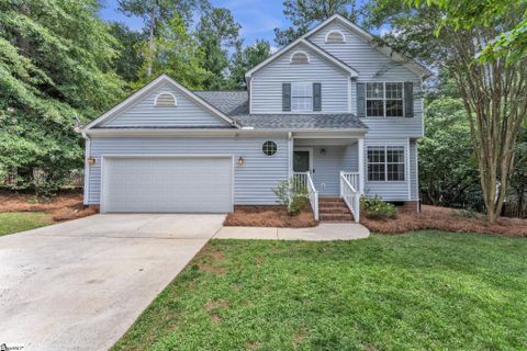 205 Adirondack Way active home in Gresham Woods, Simpsonville, SC
