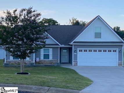 874 W Keepsake Lane active home in Manzanares, Inman, SC