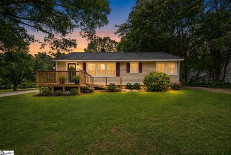 105 Whitener Avenue pending home in Duncan Park, Spartanburg, SC