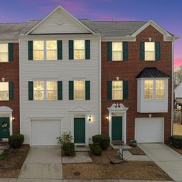115 Sylvan Oak Way