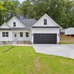 207 Eastview Drive