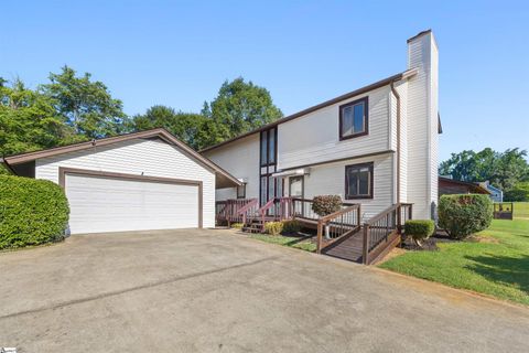 Homes in Peppertree, Taylors