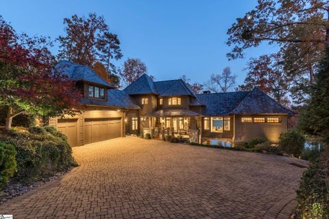 117 E Fort George Way