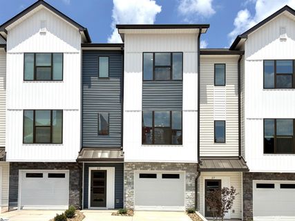 Homes in Holly View, Greenville