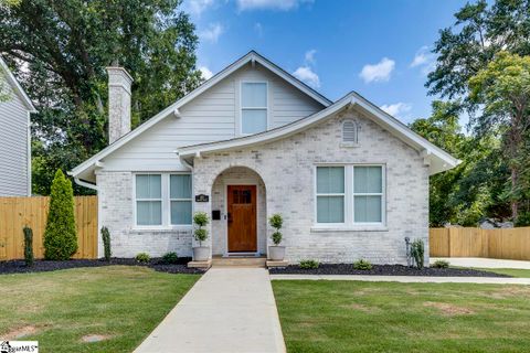 112 Randall Street active home in North Main, Greenville, SC