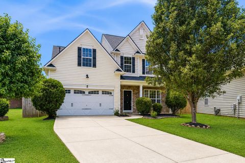8 Carillon Court