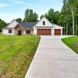 501 W Peninsula Drive