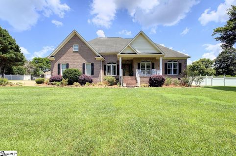 9 Montague Circle