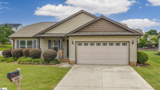 601 Chartwell Drive pending home in Chartwell Estates, Greer, SC