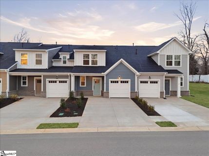 15 Thurlow Court active home in Pelham Crossing, Greenville, SC