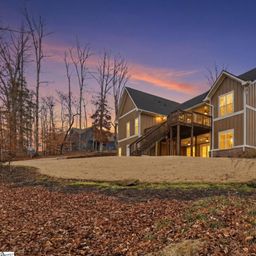 555 Riverstead Drive