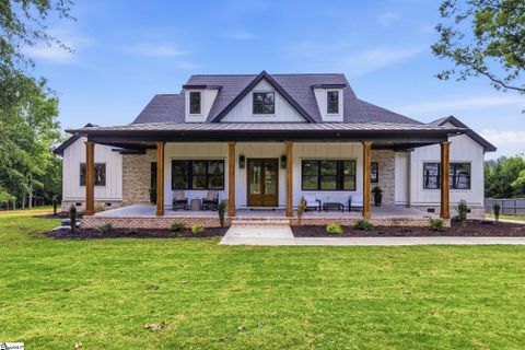 118 Crown Oak Court pending home in Hawkcreek, Spartanburg, SC