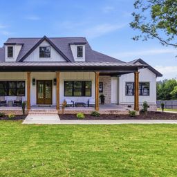 118 Crown Oak Court