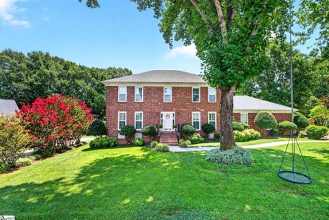 402 Eastcrest Drive pending home in Holly Tree Plantation, Simpsonville, SC