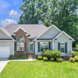 8 Manor Court