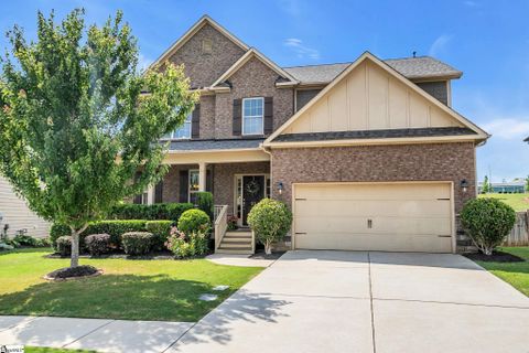 31 Wood Hollow Circle active home in Woodland Ridge, Greer, SC