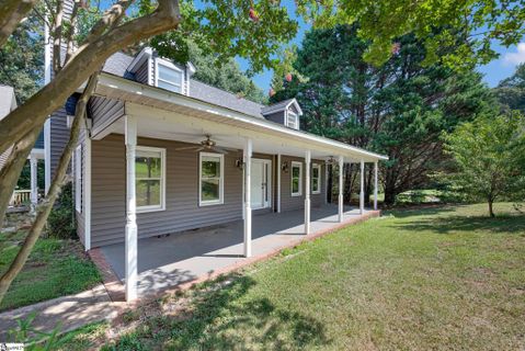 301 Mountain View Court
