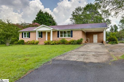 110 Charlton Circle