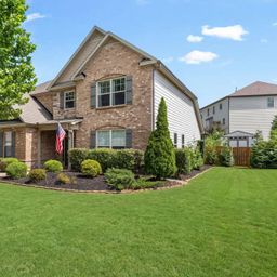 120 Sapphire Pointe Drive