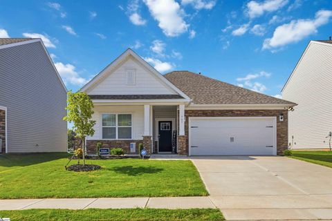 707 Bayridge Drive active home in Hartridge Manor, Simpsonville, SC
