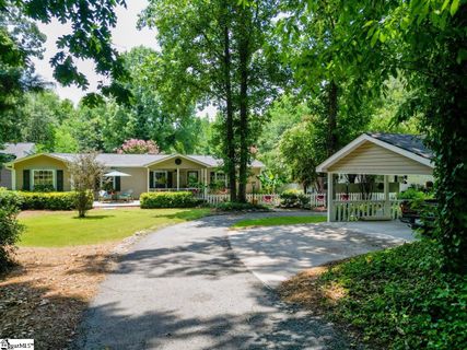 552 B S Buckhorn Road active home in Paris Mt, Greenville, SC
