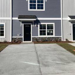 406 Speyside Lane