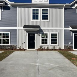 404 Speyside Lane